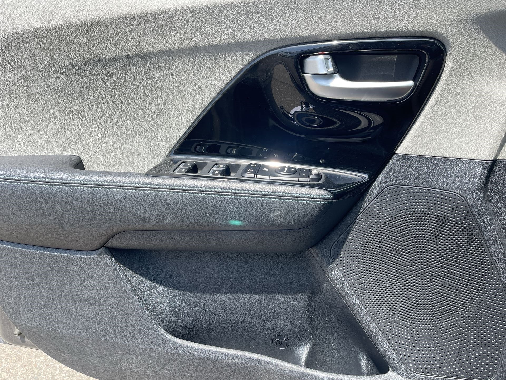 2019 Kia Niro Plug-In Hybrid EX