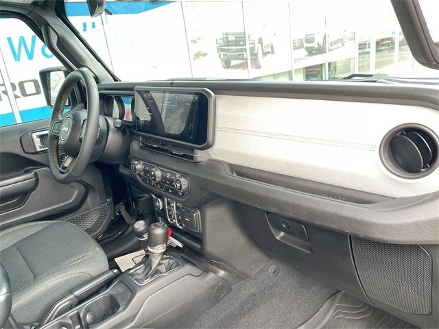 2024 Jeep Gladiator Sport S