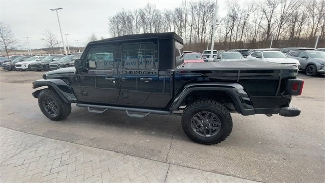 2024 Jeep Gladiator Sport S