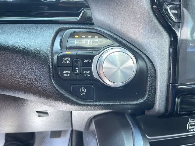 2025 RAM 1500 Laramie Crew Cab 4x4 5'7" Box