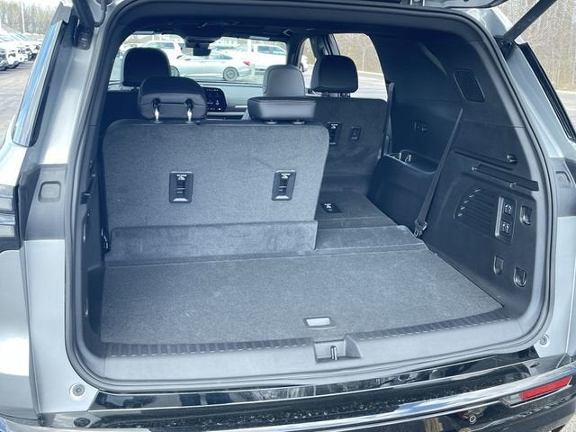 2025 Chevrolet Traverse High Country