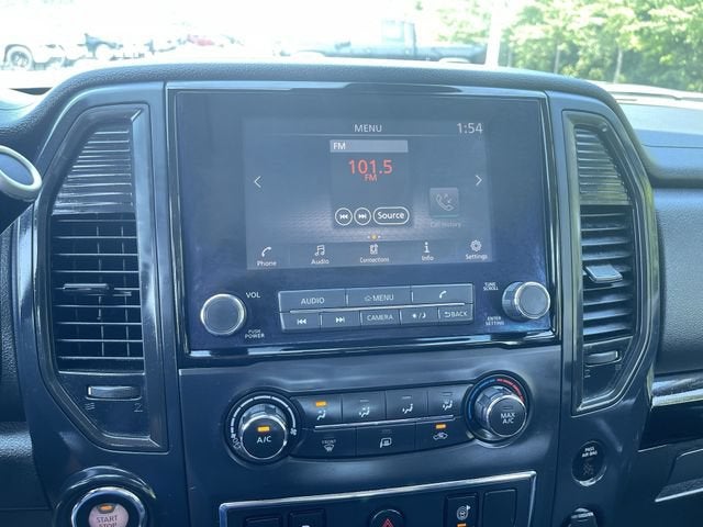 2023 Nissan TITAN Crew Cab SV 4x4