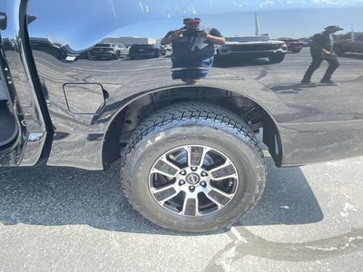 2023 Nissan TITAN Crew Cab SV 4x4