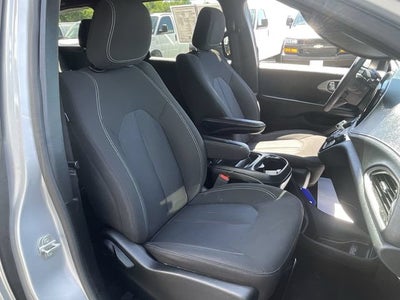 2023 Chrysler Pacifica Touring