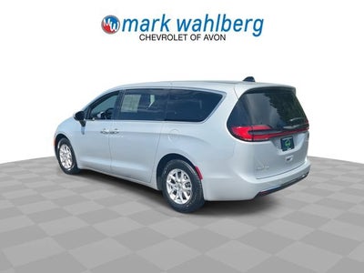 2023 Chrysler Pacifica Touring