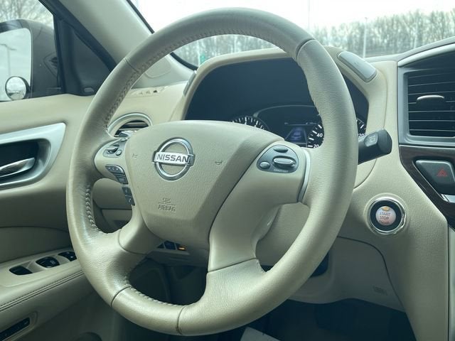 2015 Nissan Pathfinder SL