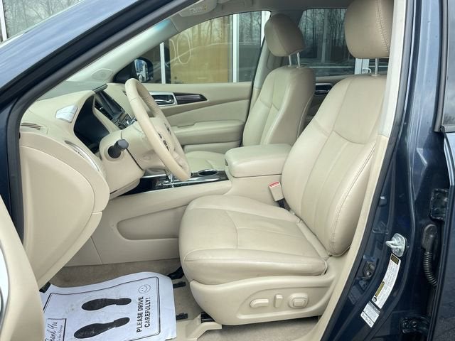 2015 Nissan Pathfinder SL