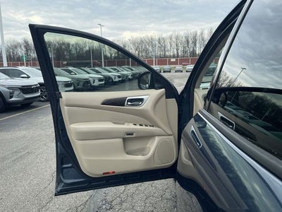 2015 Nissan Pathfinder SL