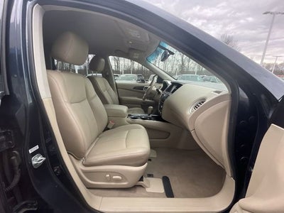 2015 Nissan Pathfinder SL