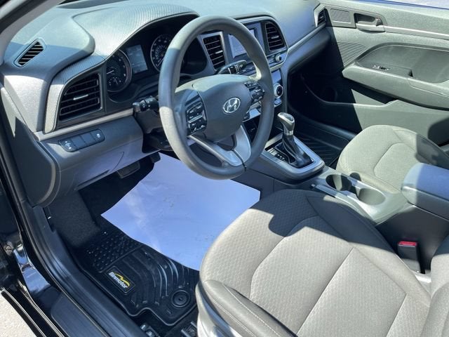 2019 Hyundai ELANTRA SE
