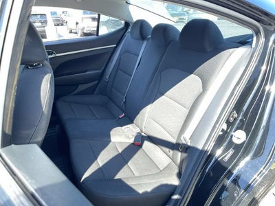 2019 Hyundai ELANTRA SE
