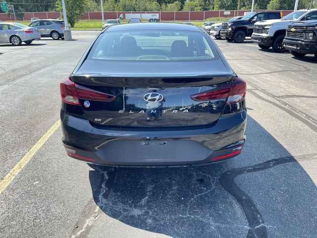 2019 Hyundai ELANTRA SE