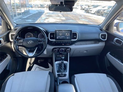 2022 Hyundai VENUE SEL