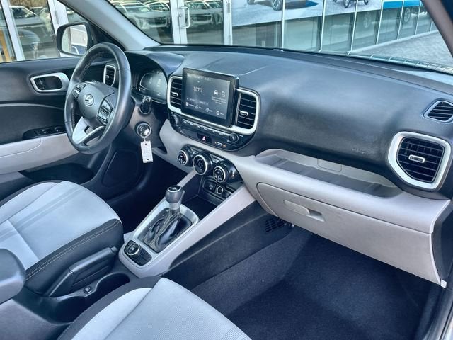 2023 Hyundai VENUE SEL