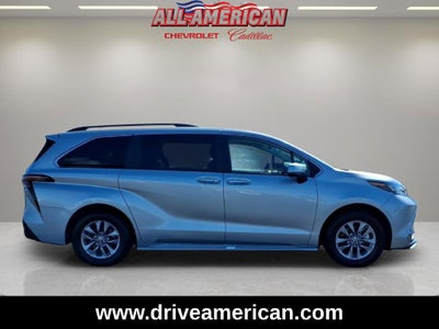 2025 Toyota Sienna XLE