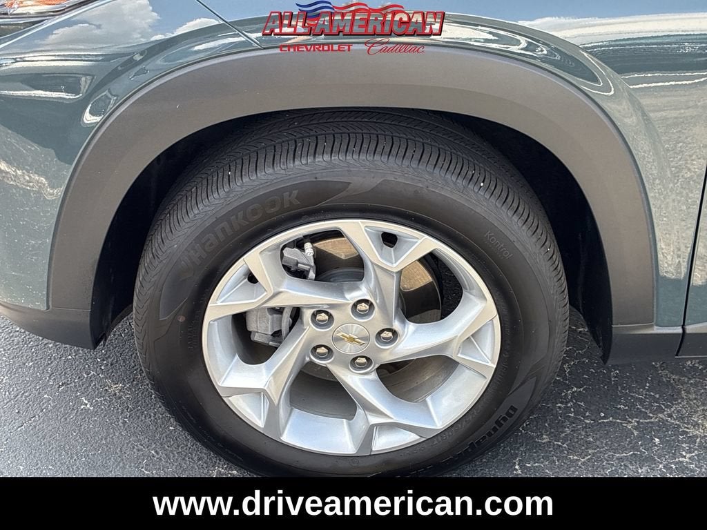 2025 Chevrolet Trax LS