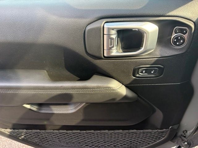 2023 Jeep Wrangler 4-Door Sahara