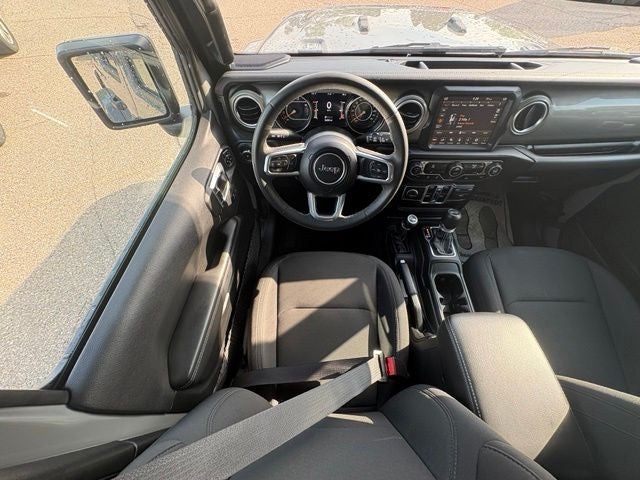 2023 Jeep Wrangler 4-Door Sahara