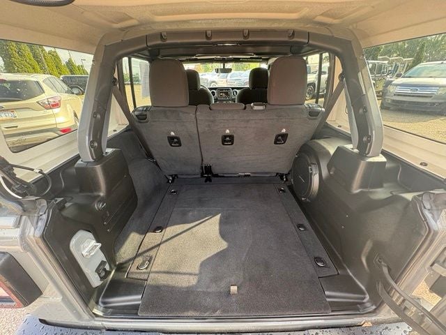 2023 Jeep Wrangler 4-Door Sahara