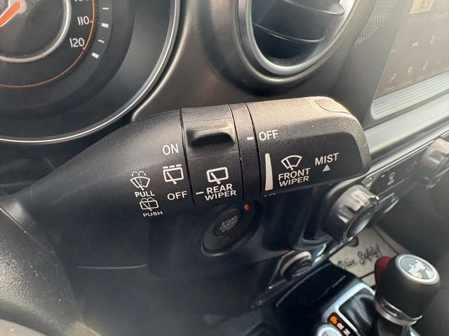 2023 Jeep Wrangler 4-Door Sahara