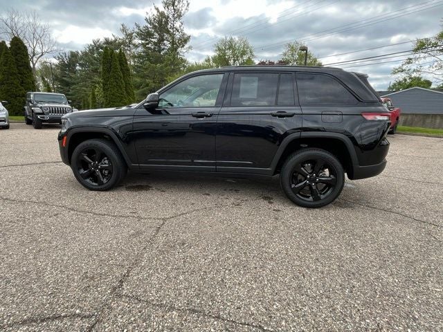 2023 Jeep Grand Cherokee Altitude 4x4