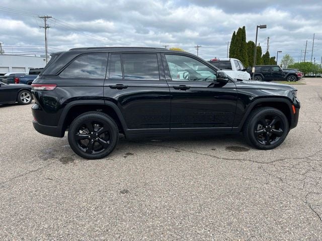 2023 Jeep Grand Cherokee Altitude 4x4