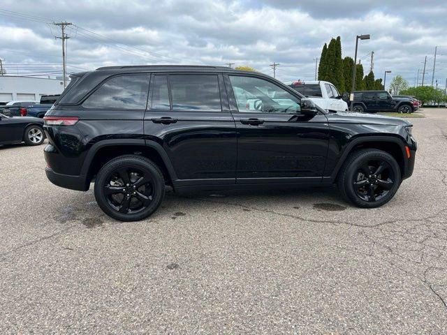 2023 Jeep Grand Cherokee Altitude 4x4