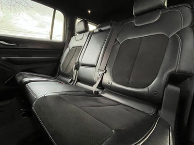 2024 Jeep Grand Cherokee L Altitude 4x4