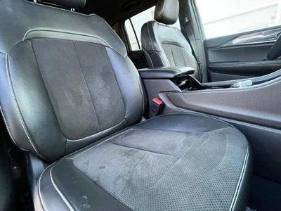 2022 Jeep Grand Cherokee L Altitude 4x4