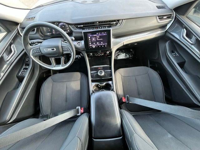 2023 Jeep Grand Cherokee L Laredo 4x4