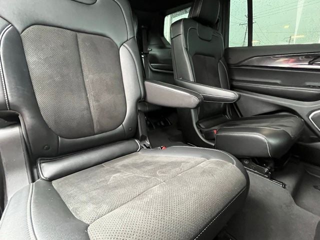 2022 Jeep Grand Cherokee L Altitude