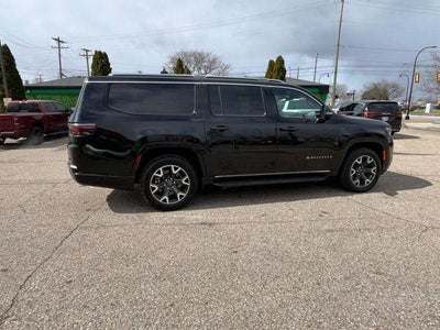 2023 Jeep Wagoneer L Series III 4x4