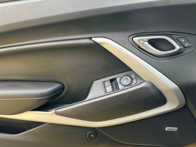 2017 Chevrolet Camaro 2LT 2LT