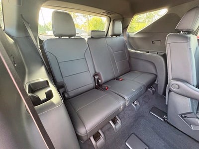 2025 Chevrolet Traverse AWD LT