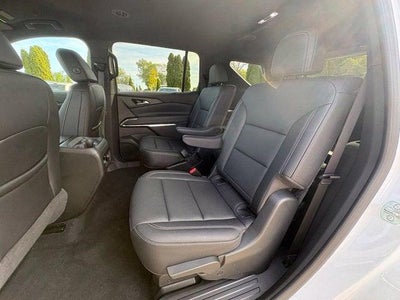 2025 Chevrolet Traverse AWD LT
