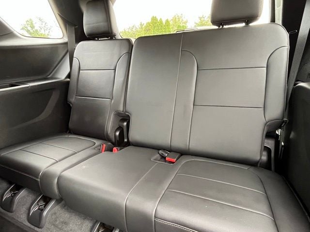 2022 Chevrolet Traverse AWD LT Leather