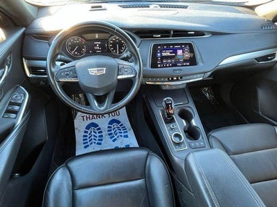 2023 Cadillac XT4 FWD Premium Luxury