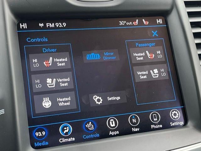 2023 Chrysler 300 Touring-L AWD