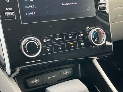 2024 Hyundai TUCSON SE