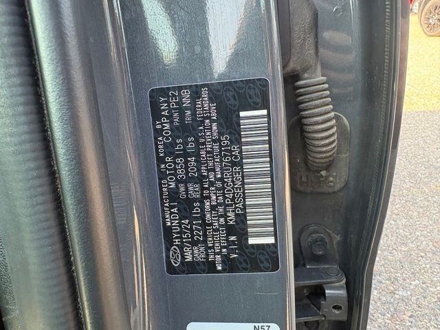 2024 Hyundai ELANTRA Limited