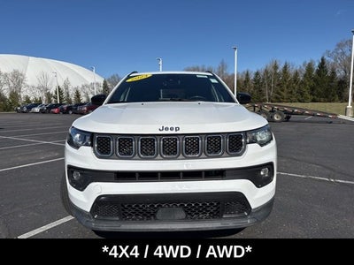 2023 Jeep Compass Latitude Lux