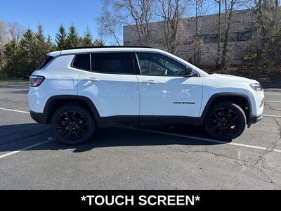 2023 Jeep Compass Latitude Lux