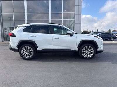 2025 Toyota RAV4 XLE Premium