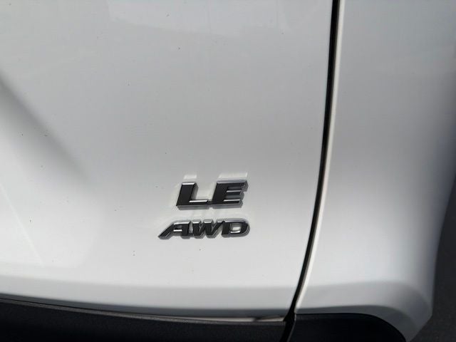 2024 Toyota RAV4 LE