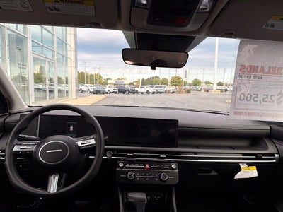 2026 Hyundai TUCSON SE