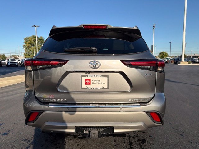 2026 Toyota Highlander Hybrid Platinum