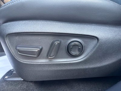 2025 Toyota Highlander Hybrid Platinum