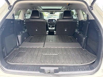 2021 Toyota Highlander Hybrid Platinum