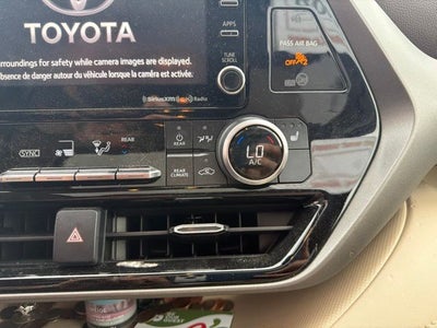 2022 Toyota Highlander XLE