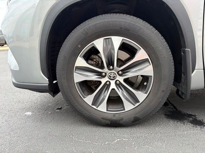 2023 Toyota Highlander XLE